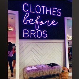 Meet your Posher, Maya